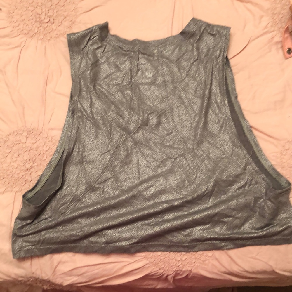 Lululemon crop workout tank